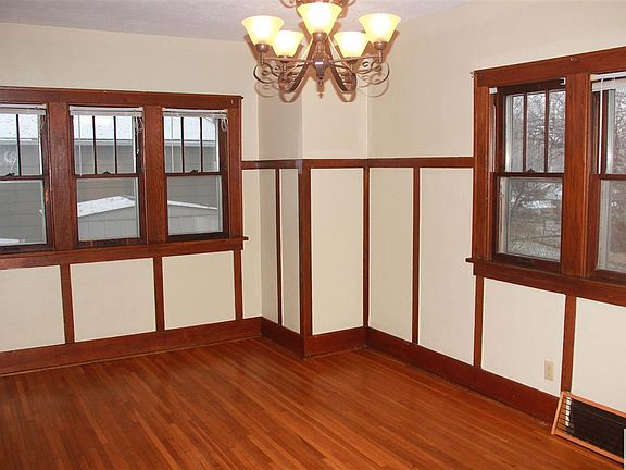 4th image of 3417 5th Ave