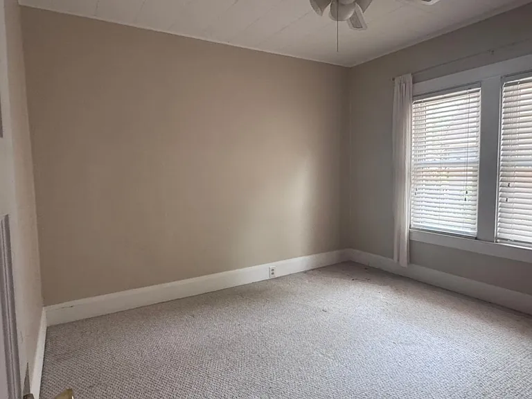 807 E Atlantic St — Photo 14