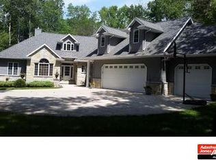 W4937 Emery Ln, Fond Du Lac, WI 54937