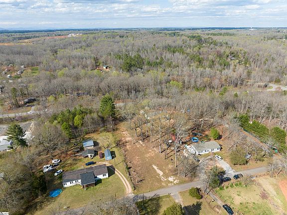 5th image of 135 Fairhill Dr #226