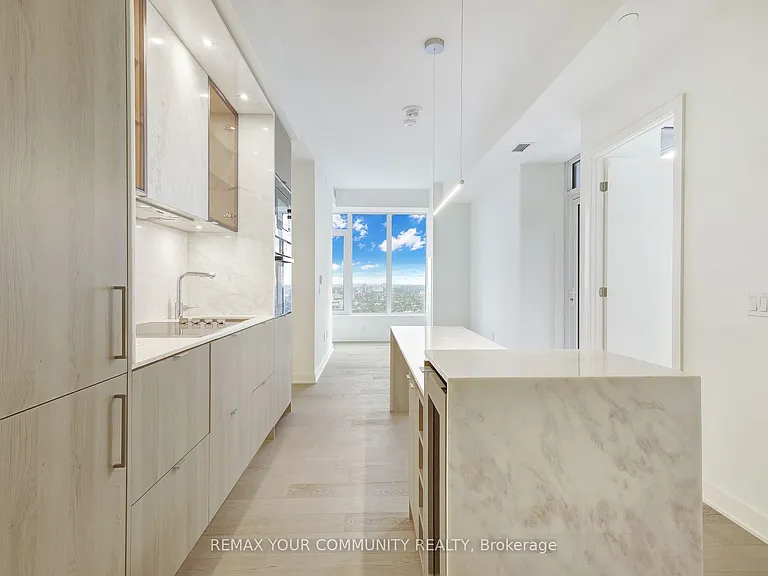 11 Yorkville Ave N #4402 — Photo 7