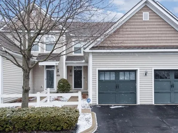 3966 Domain Dr, Columbus, OH 43230