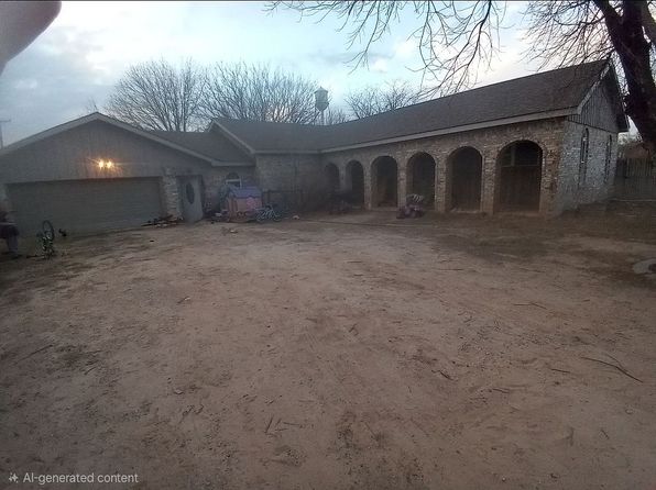 221 N Magnolia St