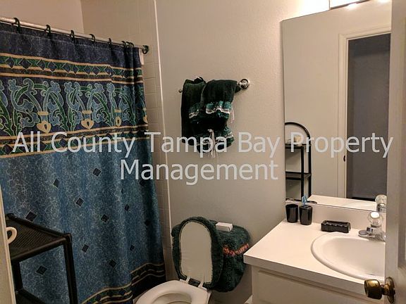 4th image of 8512 N Seminole Ave