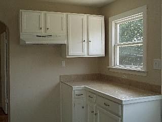 4th image of 1600 N 44th St