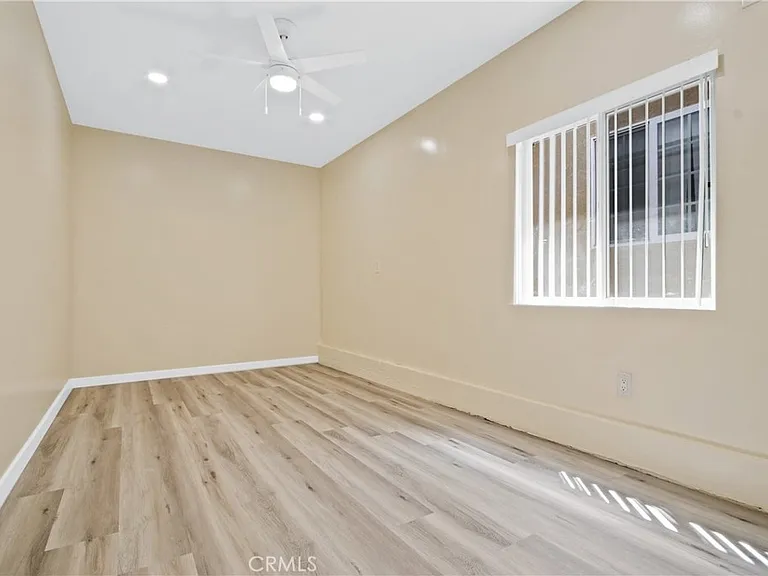 10529 S Truro Ave — Photo 9