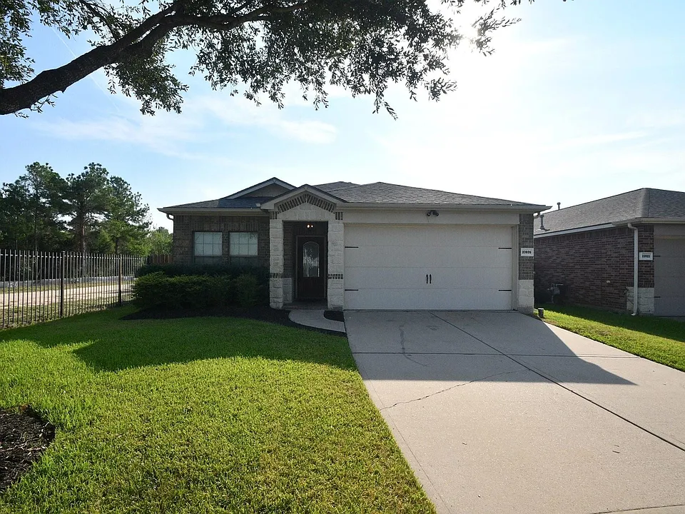 23926 N Newport Bend Cir