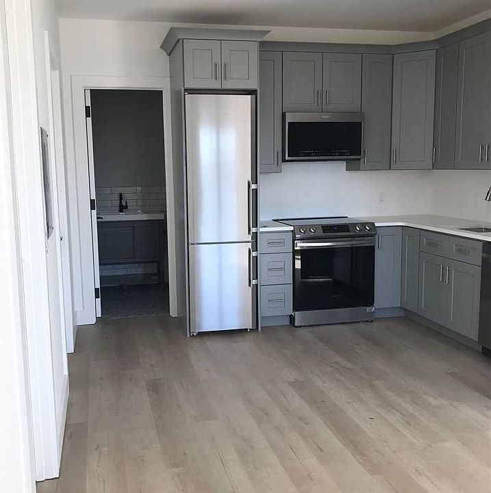 1st image of 115 Main St #1