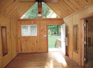 912 Paint Bank Rd, Salem, VA 24153