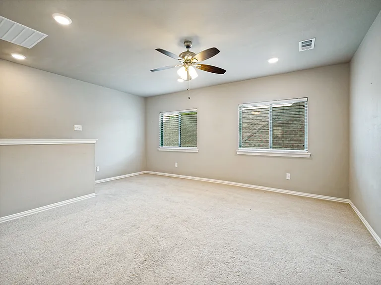 122 Elm Ln — Photo 17