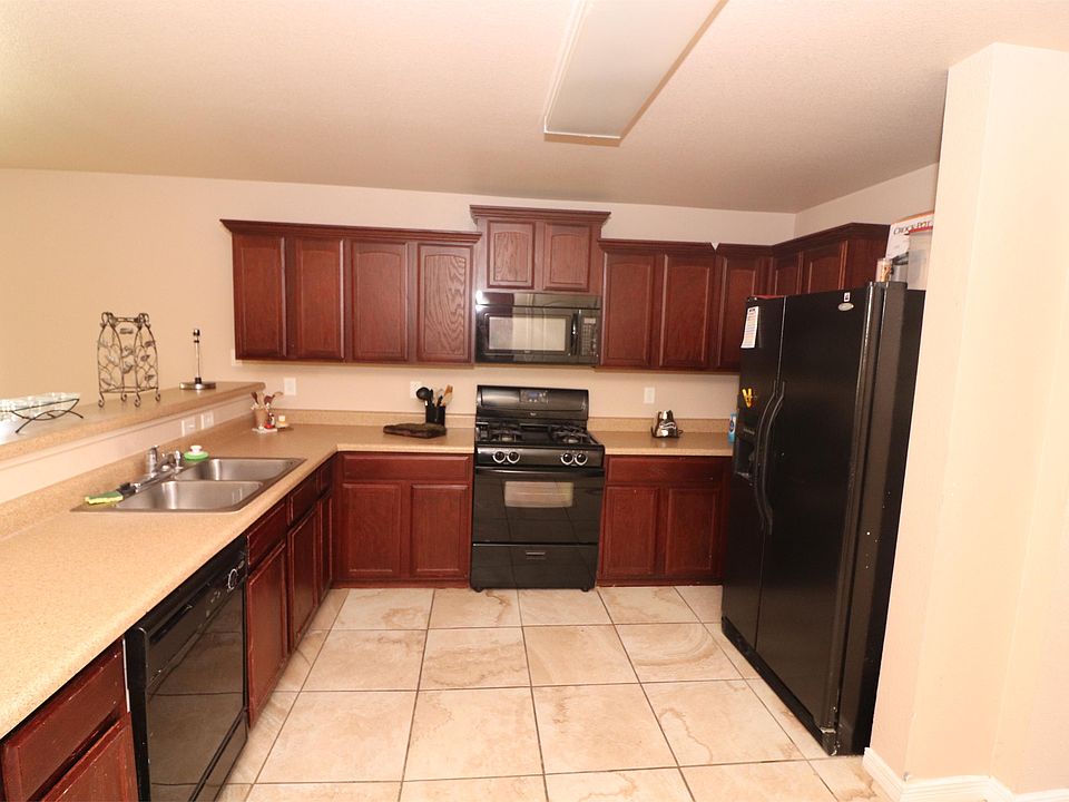 1st image of 14264 Woods Point Ave
