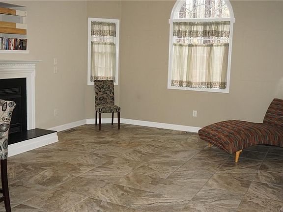 5th image of 12510 Haven Ln
