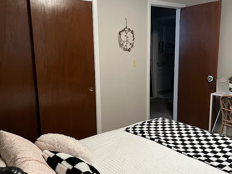 4706 Wanda Ave — Photo 9