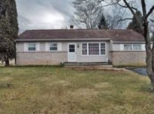1542 Zarker Rd, Lancaster, PA 17601