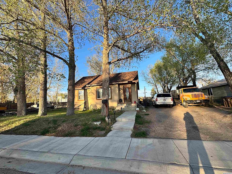 1st image of 419 Grant St