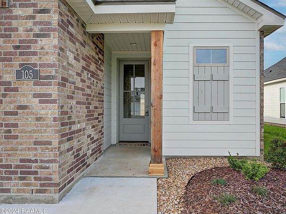 3rd image of 105 Kidd Ln