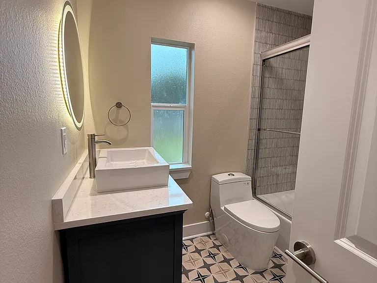 238 N Main St — Photo 20