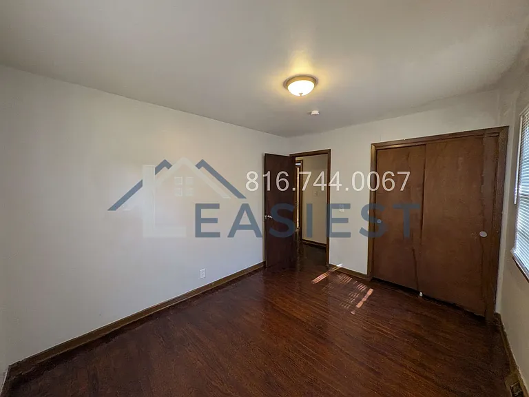 8650 E 109th St — Photo 15