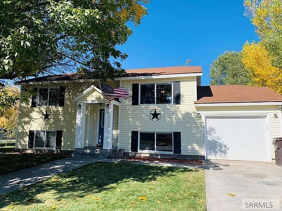 2nd image of 3557 E Daleen St