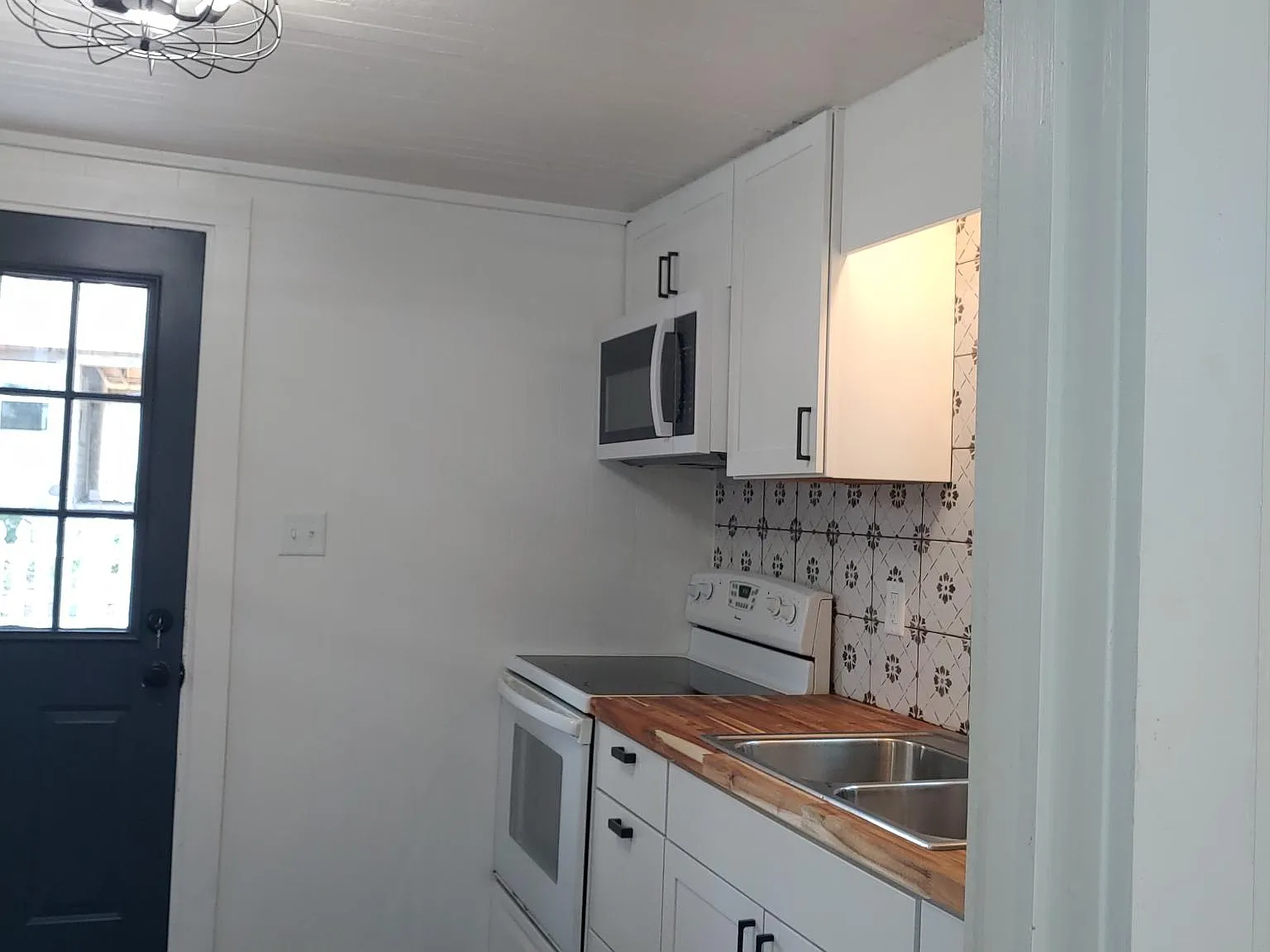 2 bed, 798 sqft, $1,400 — Photo 3