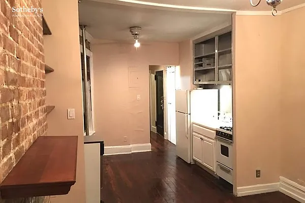 Rented by Sotheby's International Realty | media 20