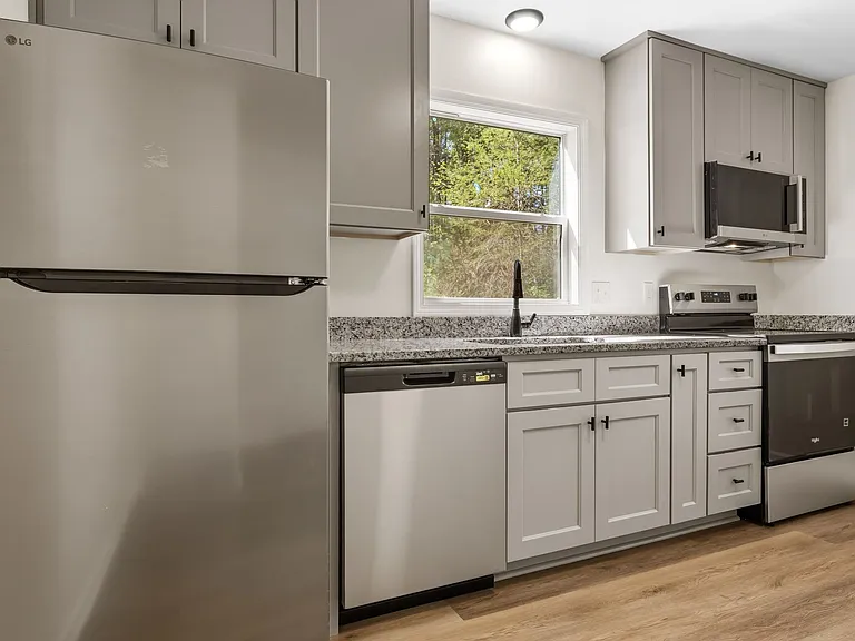 2509 Stadium Dr — Photo 20