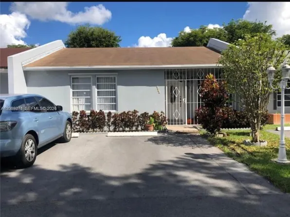 5813 SW 140th Ave, Miami, FL 33183