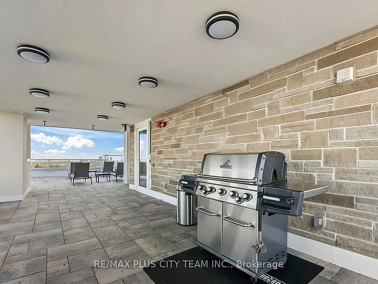 10 Deerlick Ct #206 — Photo 16