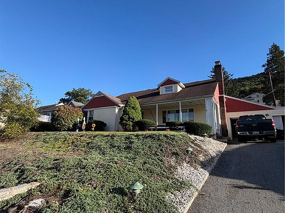 4th image of 428 E Center St