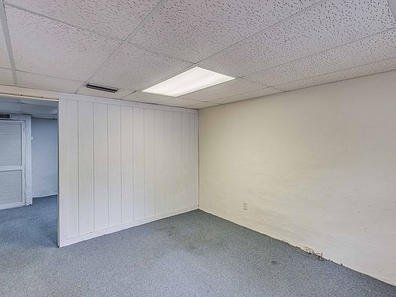 4th image of 2042 Carnes St
