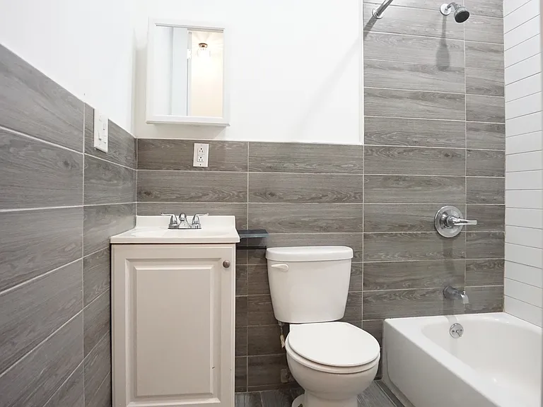 640 Kosciuszko St #1 — Photo 18