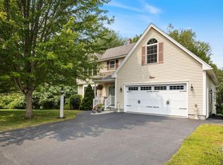 25 Hubbard St, Saco, ME 04072