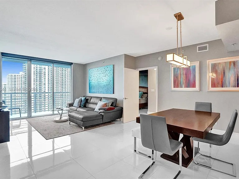 325 Biscayne Blvd #2519 — Photo 6