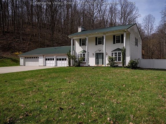 4th image of 430 Falls Creek Rd