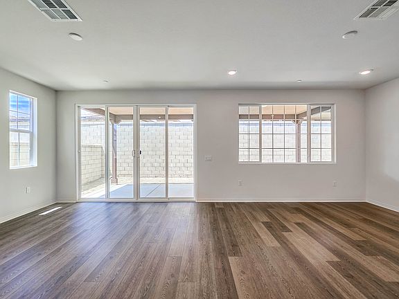 5th image of 4029 E Perdido Privado