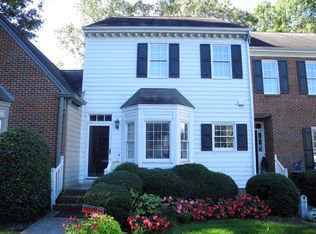 8315 Wycombe Ln, Raleigh, NC 27615