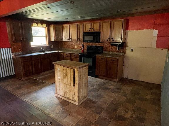 4th image of 44193 Goats Bluff Rd