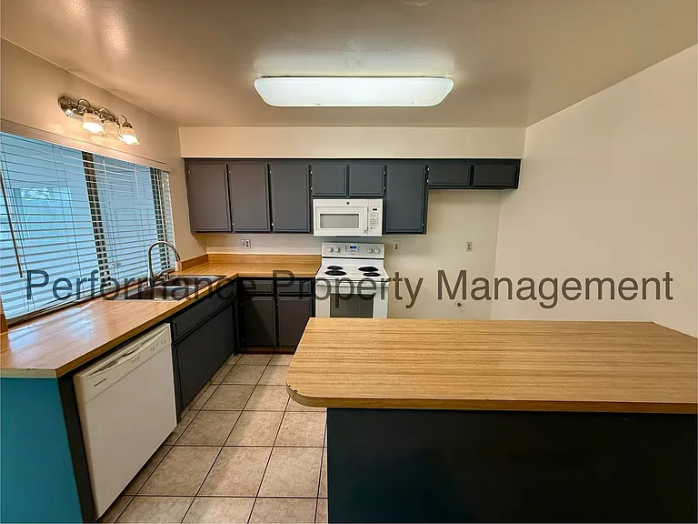 6800 Wilson Rd — Photo 5