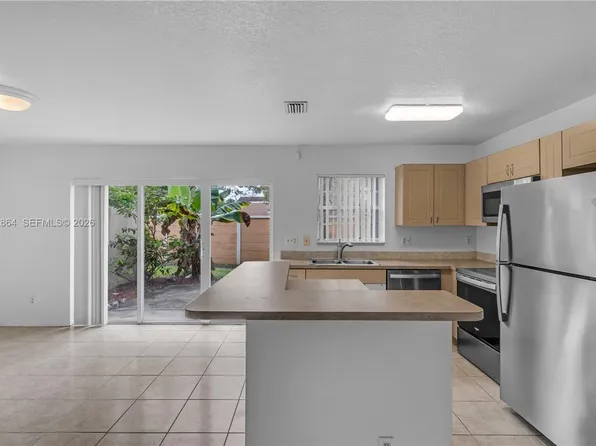 2400 SW 87th Way, Miramar, FL 33025