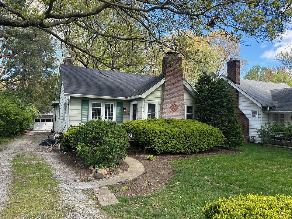 1st image of 5823 Primrose Ave