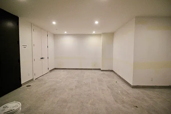 Rented by Hagstrom Management Inc | media 12