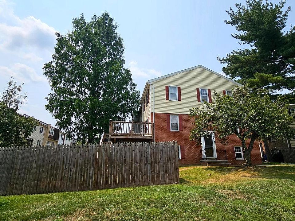 1st image of 1641 Colonial Way