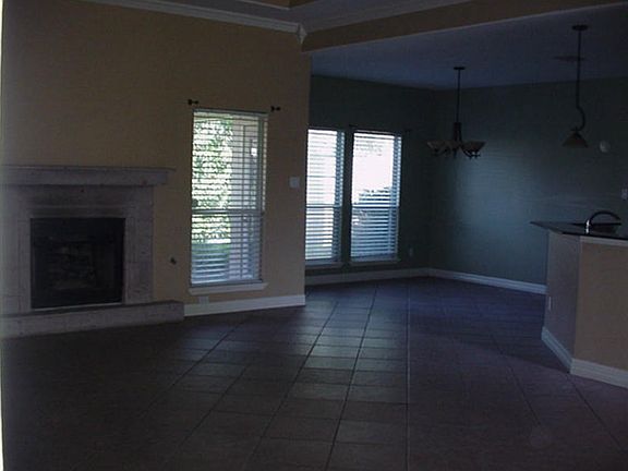 3rd image of 6314 Sir Jack St