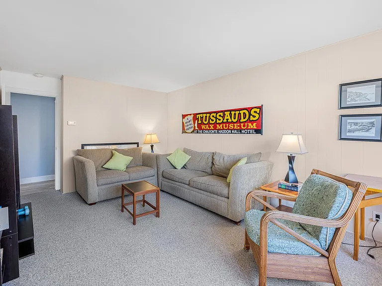 108 S Newark Ave — Photo 11