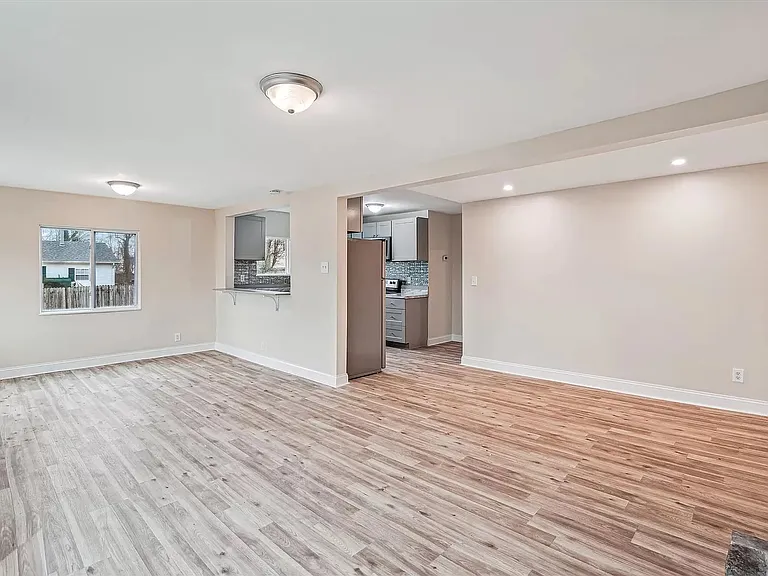 3736 Beach Drive Blvd — Photo 6