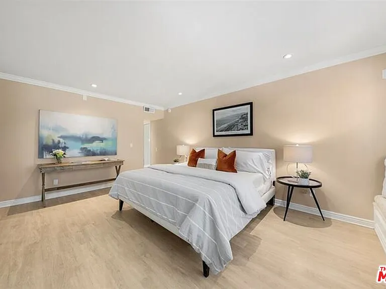 2345 Roscomare Rd #201 — Photo 9
