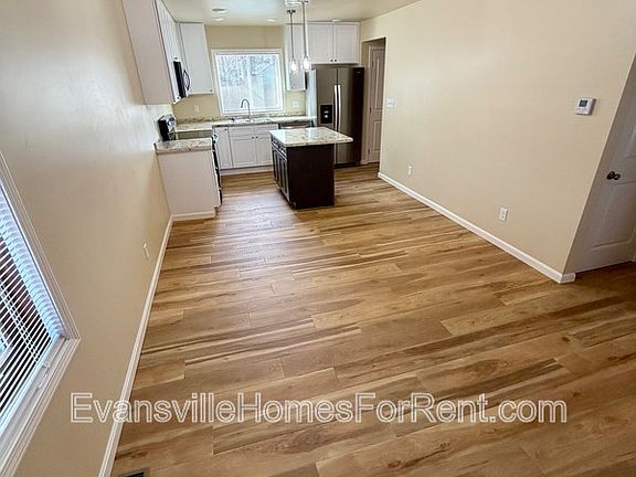 3rd image of 513 S Kerth Ave