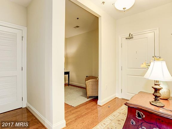 4th image of 38 Maryland Ave Unit 333