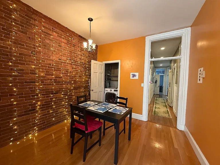 33 Kent St #3 — Photo 5