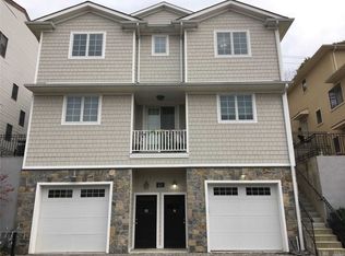 61 Sands Point Rd #A, Port Washington, NY 11050